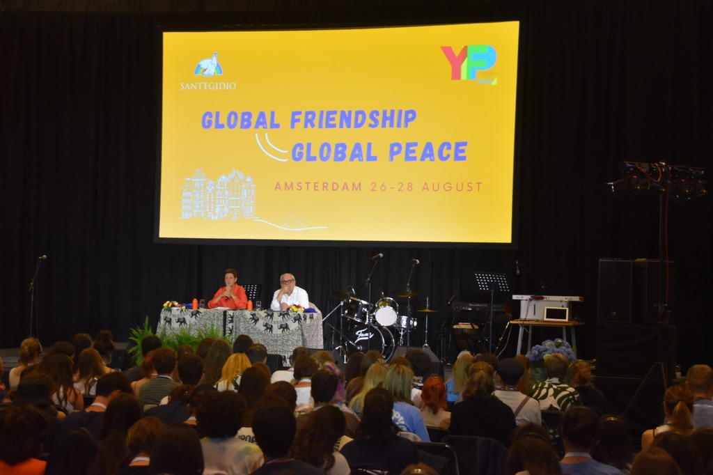Global friendship à Amsterdam. Pour les Jeunes pour la Paix de Sant'Egidio: 
